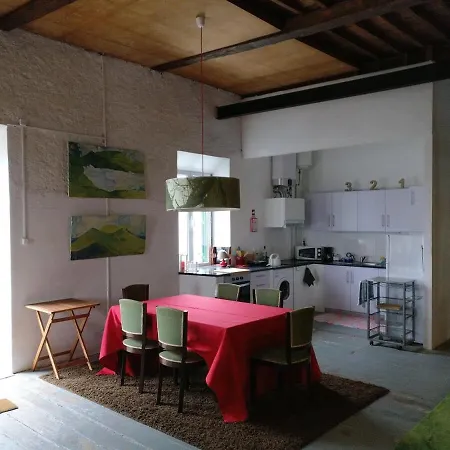 Amazing Loft By The Azorean Ocean 펜션