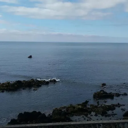 Amazing Loft By The Azorean Ocean 펜션